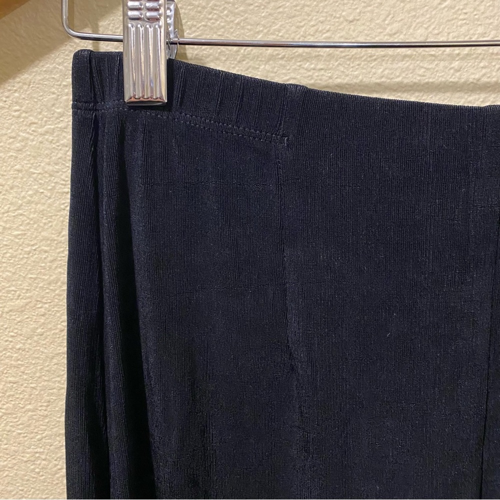 Women’s Size 1 Short M Travelers by Chico’s Black Elastic Waist Slinky Pants - Picture 4 of 9